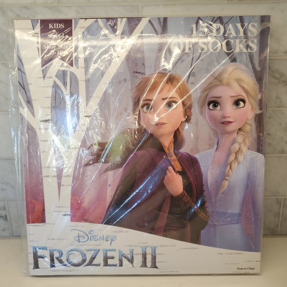 Kid's Disney Frozen Advent Calendar 15 Days Socks No Show Crew Quarter Christmas - Picture 5 of 6